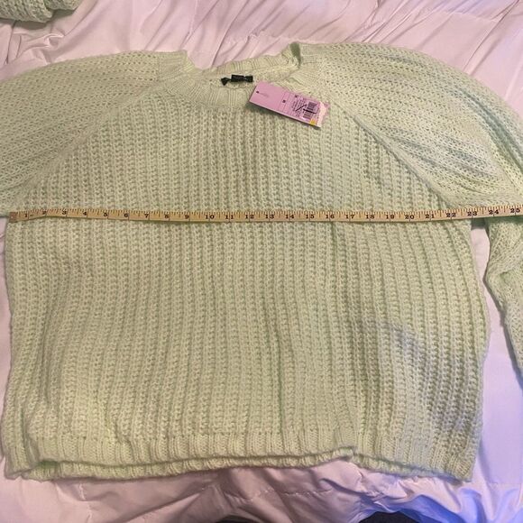 Wild Fable Women's Crewneck Raglan Pullover Sweater bright green medium large - Picture 9 of 10